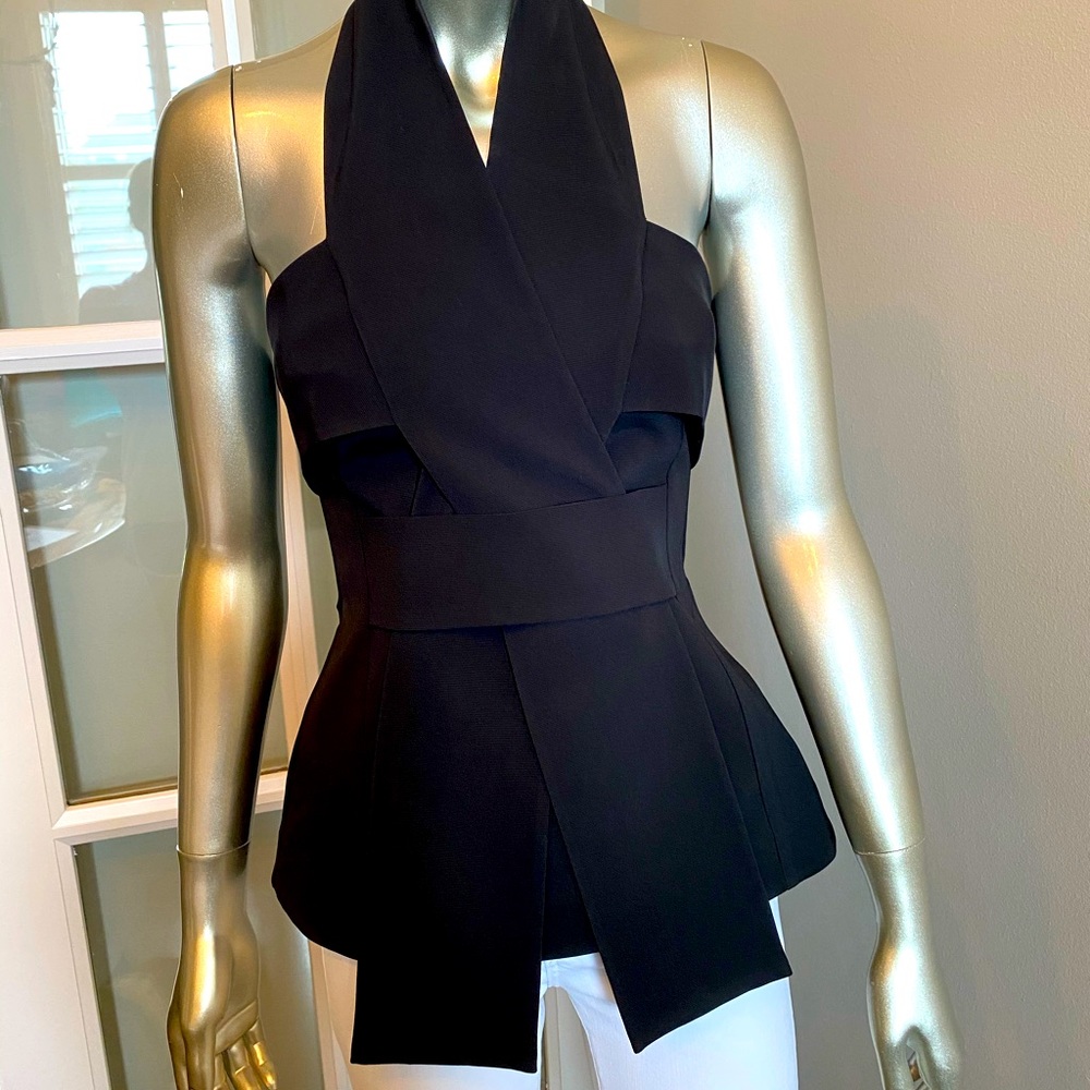 Black tunic with silver zipper closure in back